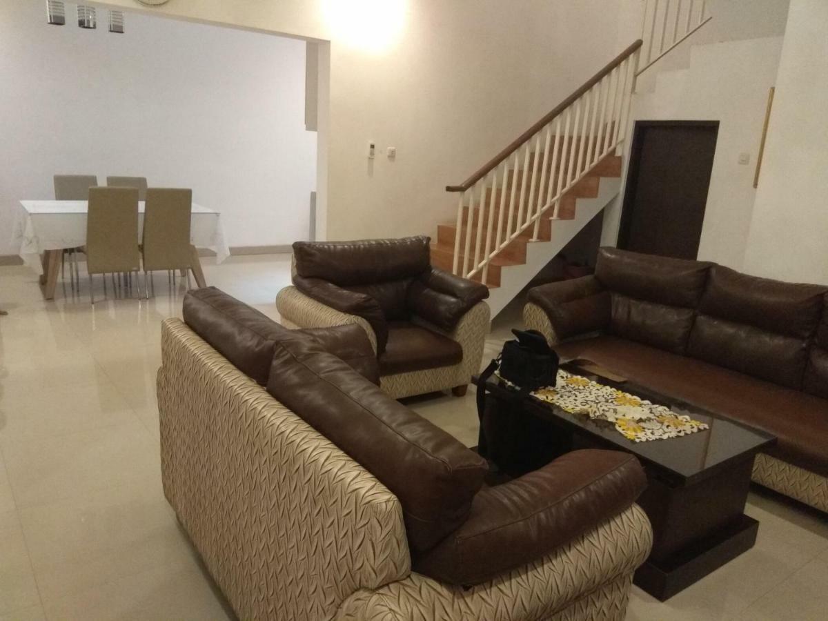 Fams Homestay By Fh Stay Yogyakarta Exterior photo